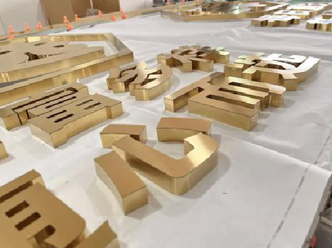 响水拉丝不锈钢字的特点。